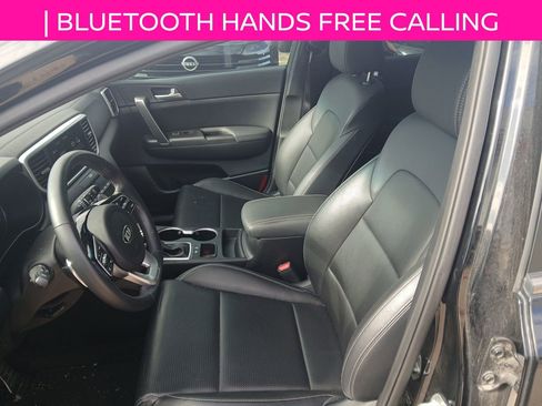 Used 2022 Kia Sportage Nightfall Edition image 10