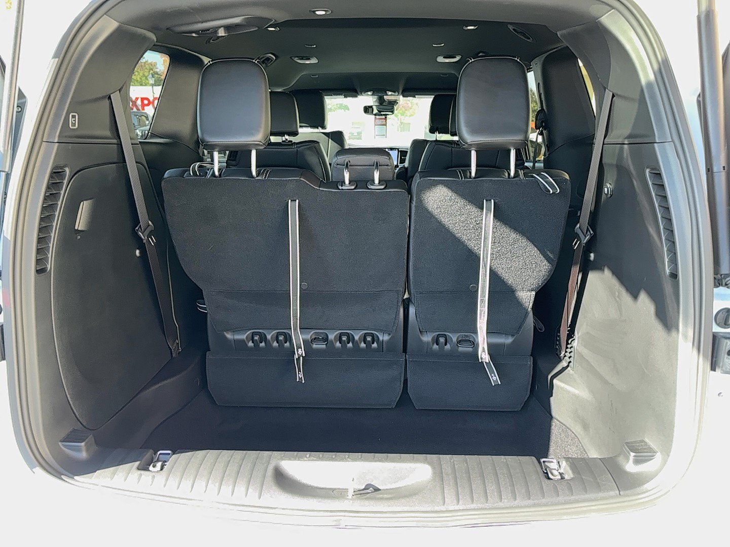 New 2026 Chrysler Pacifica Select AWD/4WD image 14