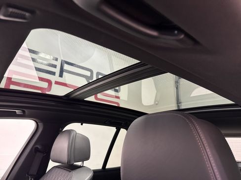 Used 2022 BMW X5 xDrive45e w/ M Sport Package image 12