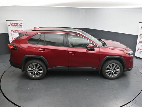 Used 2023 Toyota RAV4 XLE Premium AWD/4WD image 17
