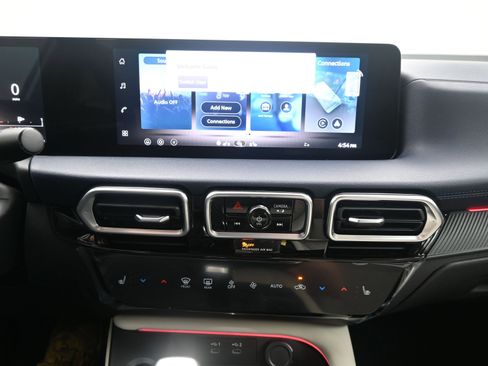 New 2026 Nissan Sentra SL FWD image 15