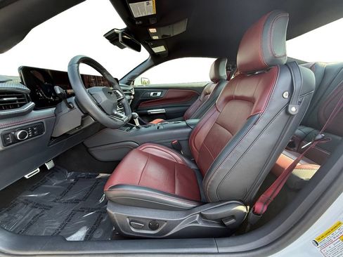 Used 2024 Ford Mustang Premium RWD image 9