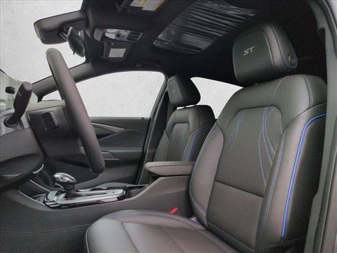 New 2026 Buick Envista Sport Touring w/ Convenience I Package FWD image 4