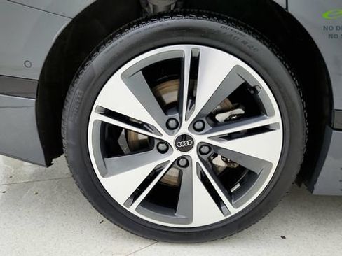 Used 2025 Audi A6 e-tron Premium Plus w/ Premium Plus RWD image 76