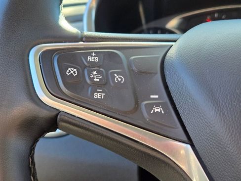 Used 2024 Chevrolet Equinox LT image 32