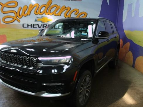 Used 2021 Jeep Grand Cherokee L Summit AWD/4WD image 5