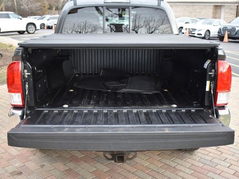 Used 2016 Toyota Tacoma SR5 image 41