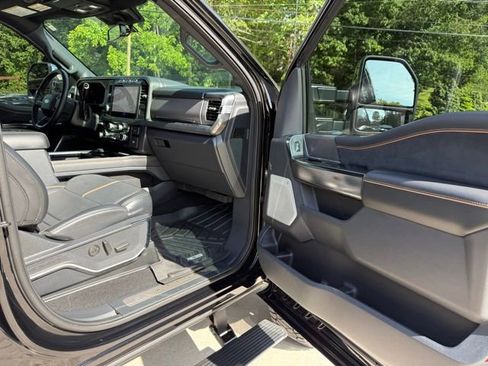 Used 2024 Ford F250 Platinum AWD/4WD image 84