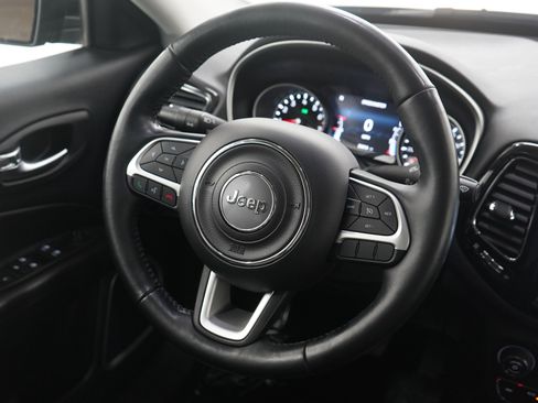 Used 2021 Jeep Compass Latitude image 14