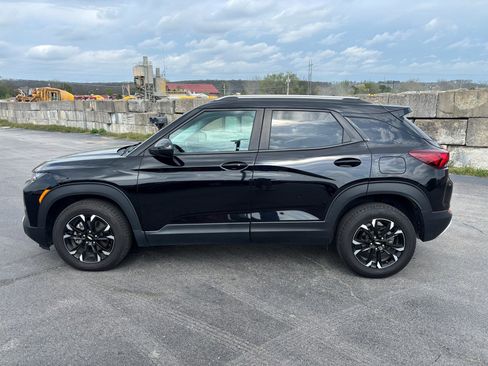 Used 2023 Chevrolet TrailBlazer LT image 4