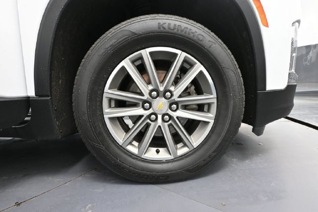 Used 2023 Chevrolet Traverse LT AWD/4WD image 11