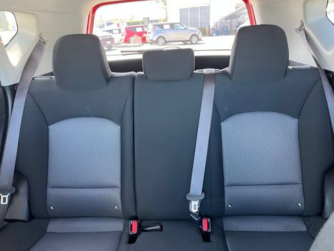 Used 2025 Kia Soul LX w/ LX Technology Package FWD image 38
