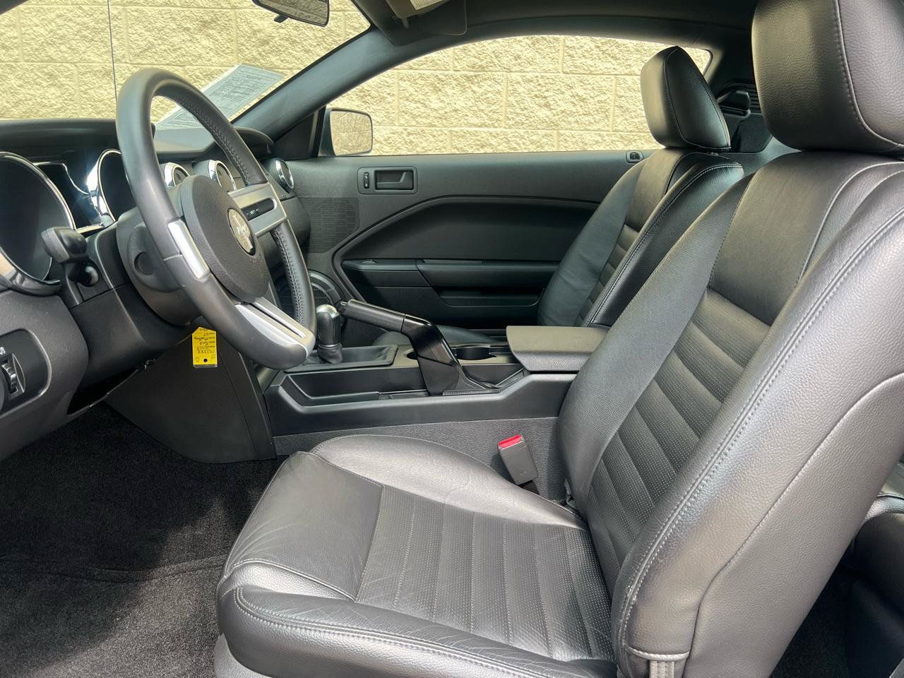 Used 2005 Ford Mustang GT Premium RWD image 21