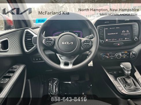 Used 2024 Kia Soul LX w/ Option Group 015 image 15