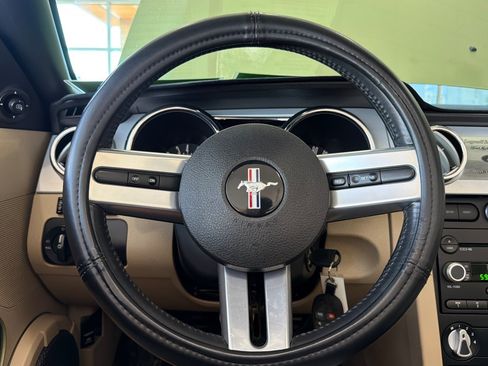 Used 2005 Ford Mustang GT Premium RWD image 20