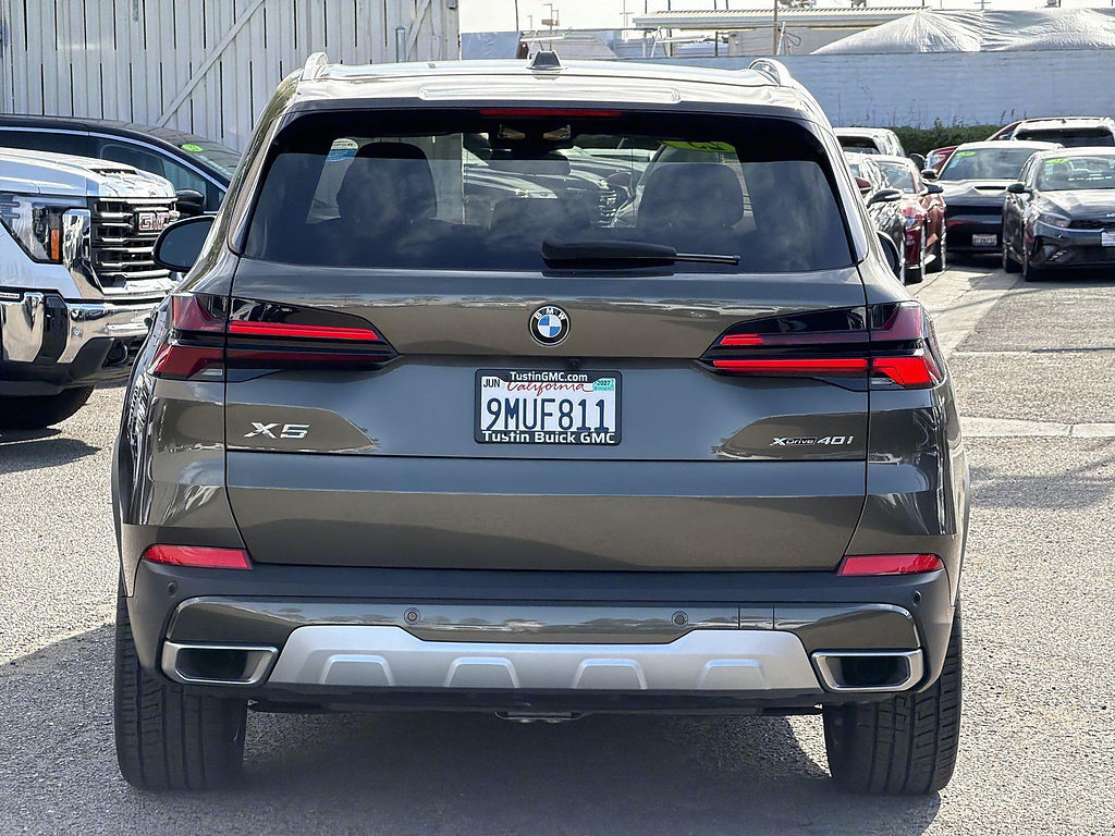 Used 2025 BMW X5 xDrive40i AWD/4WD image 6