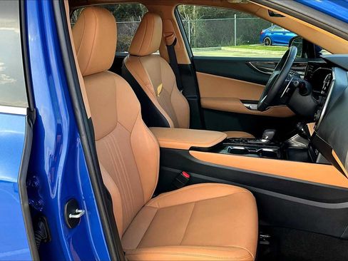 Used 2024 Lexus NX 250 FWD w/ Cold Area Package image 9