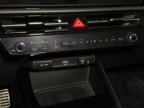 Certified 2023 Kia Niro Wave w/ Wave Preserve Package FWD image 35