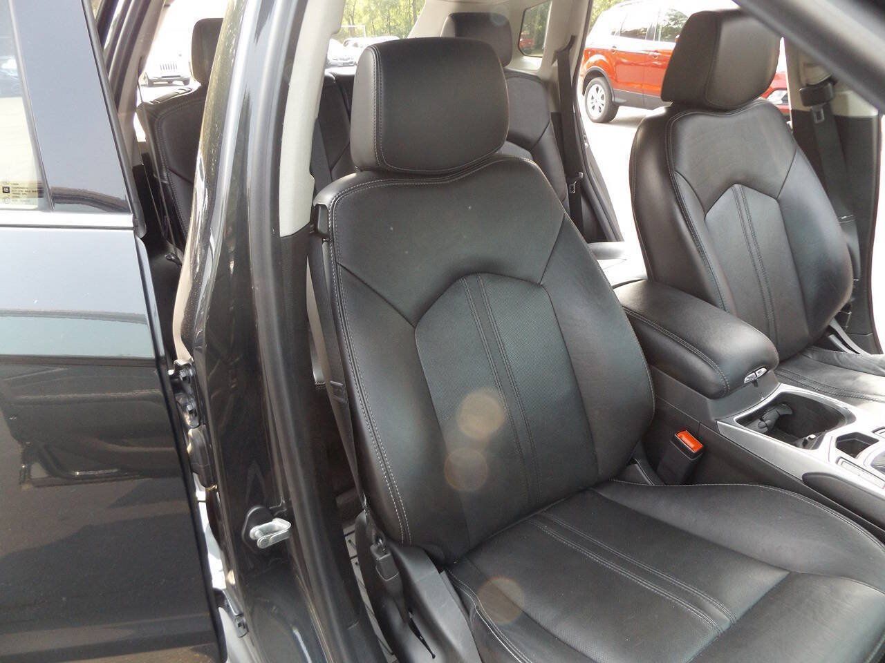 Used 2014 Cadillac SRX Luxury AWD/4WD image 22