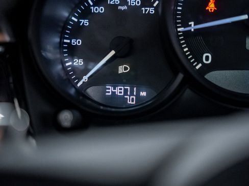 Used 2023 Porsche Macan T image 50