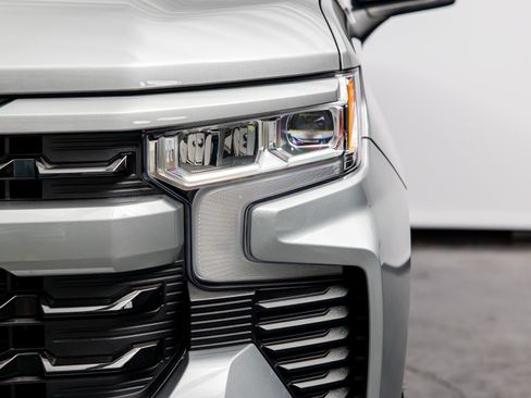 Used 2025 Chevrolet Silverado 1500 RST AWD/4WD image 5