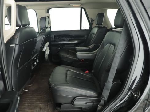 Used 2019 Ford Expedition Platinum image 14