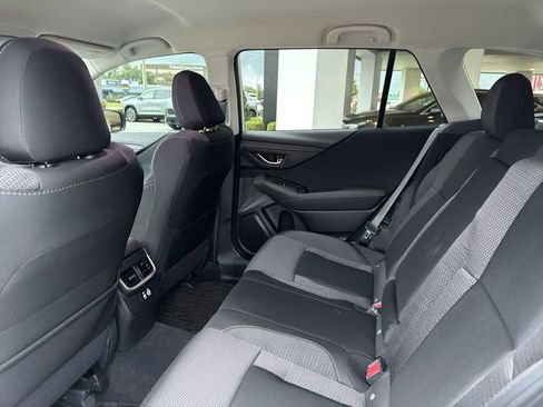 Certified 2025 Subaru Outback Premium AWD/4WD image 19