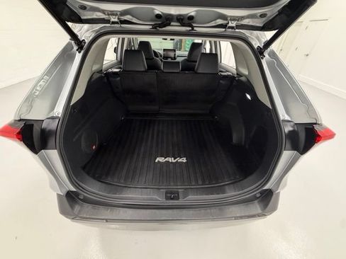 Used 2022 Toyota RAV4 Limited AWD/4WD image 24