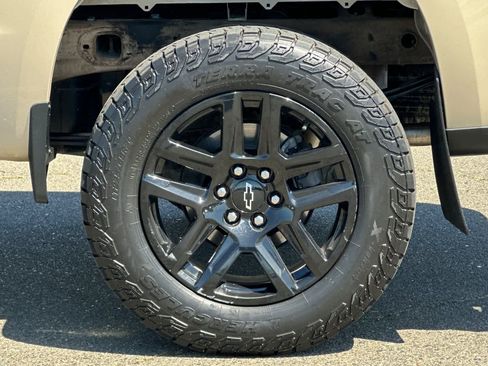 Used 2022 Chevrolet Silverado 1500 Custom Trail Boss image 30