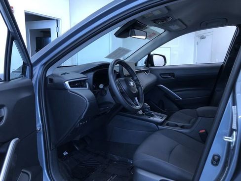 Certified 2026 Toyota Corolla Cross LE FWD image 10