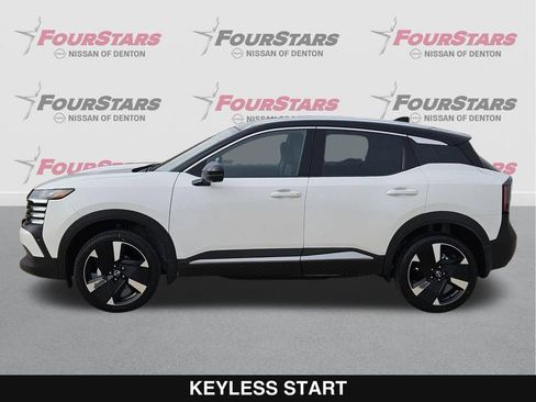 New 2026 Nissan Kicks SR FWD image 8