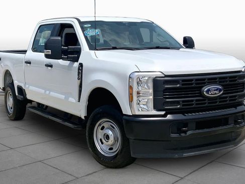 Used 2026 Ford F250 XL AWD/4WD image 3