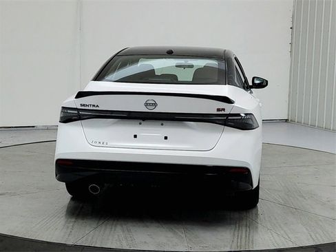 New 2026 Nissan Sentra SR w/ Floor Mat Package image 6