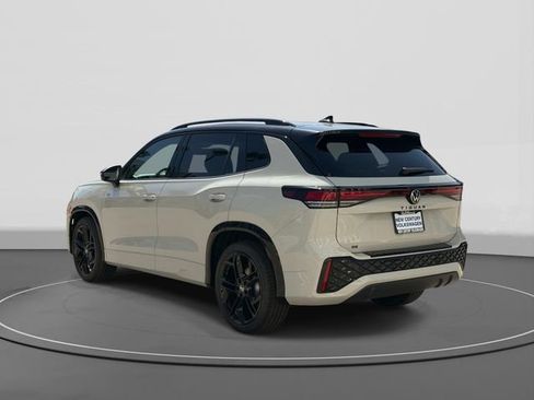 New 2026 Volkswagen Tiguan SE R-Line FWD image 3