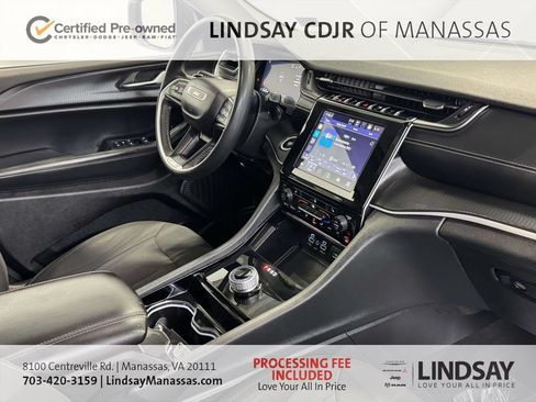 Used 2023 Jeep Grand Cherokee Laredo w/ Luxury Tech Group I AWD/4WD image 12