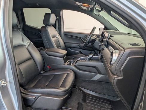 Used 2023 Chevrolet Colorado LT w/ LT Convenience Package image 16