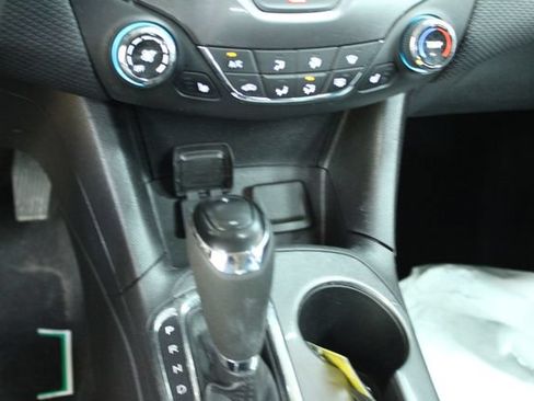 Used 2018 Chevrolet Cruze LT w/ LT Convenience Package FWD image 20