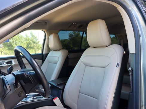 Used 2020 Ford Explorer Limited RWD image 14