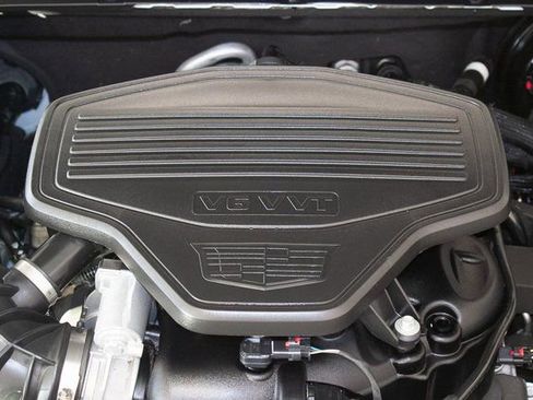 Used 2022 Cadillac XT6 Premium Luxury image 4