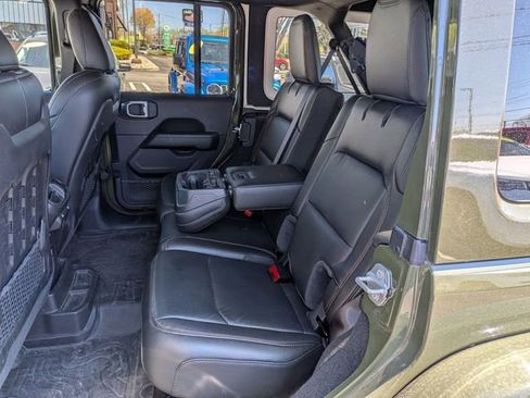 Certified 2021 Jeep Wrangler Unlimited Rubicon w/ Dual Top Group AWD/4WD image 11