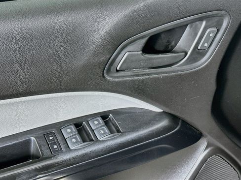 Used 2018 Chevrolet Colorado W/T RWD image 15