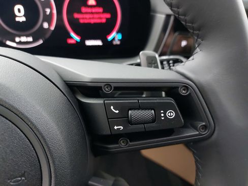 New 2026 Porsche Cayenne image 20