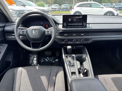 Used 2025 Honda Accord SE image 13