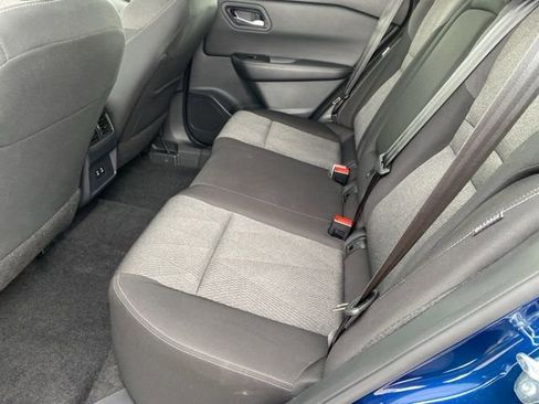 Used 2025 Nissan Rogue SV AWD/4WD image 28