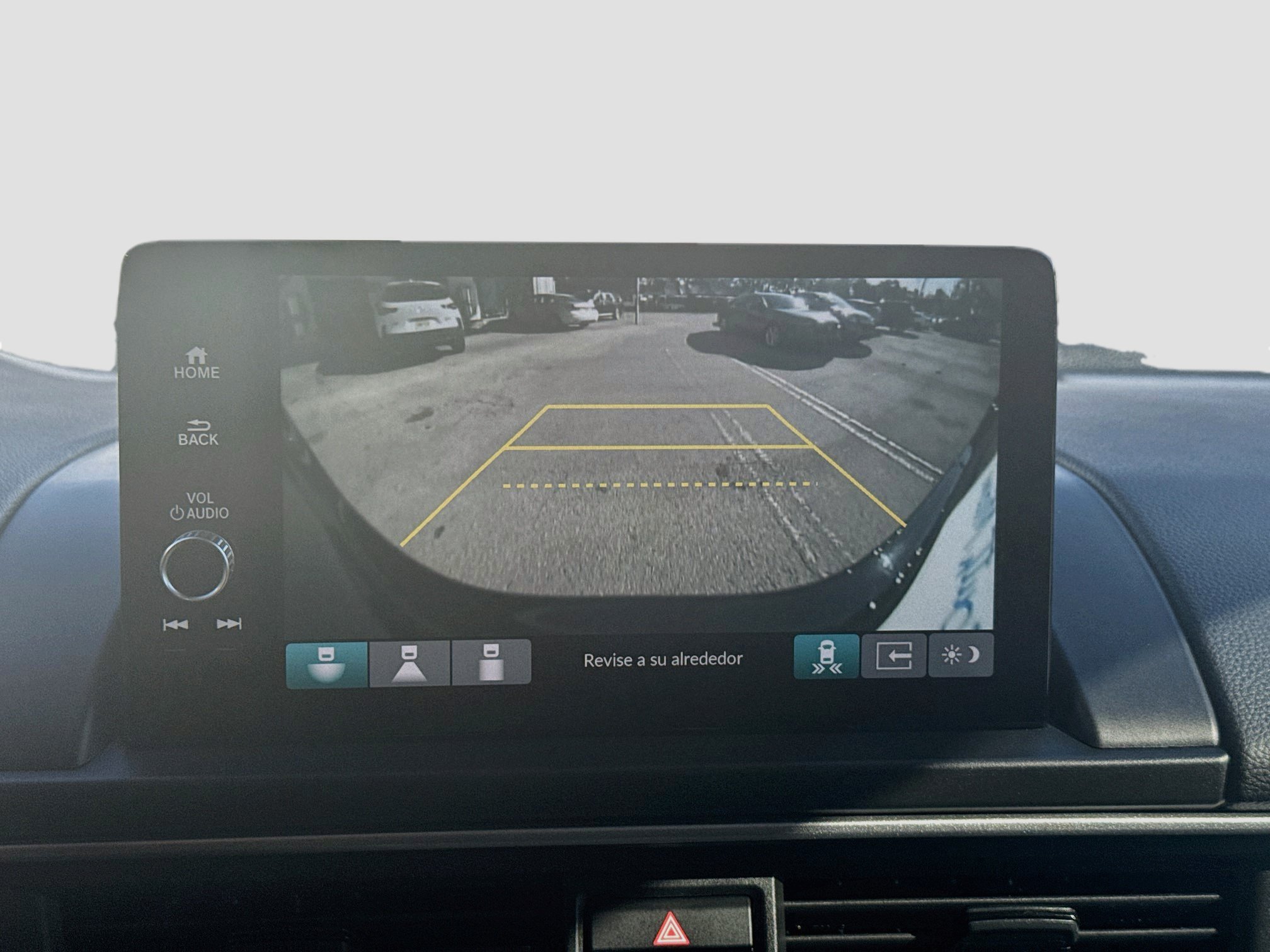 Used 2025 Honda Pilot EX-L image 13