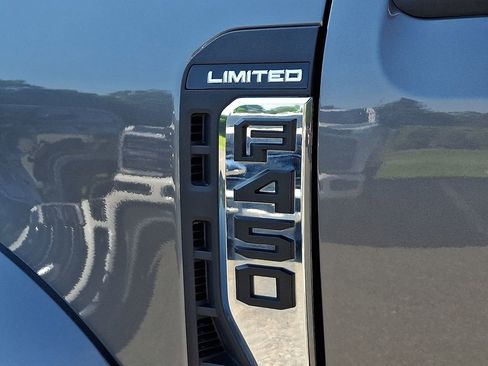 Used 2023 Ford F450 Limited w/ FX4 Off-Road Package AWD/4WD image 33