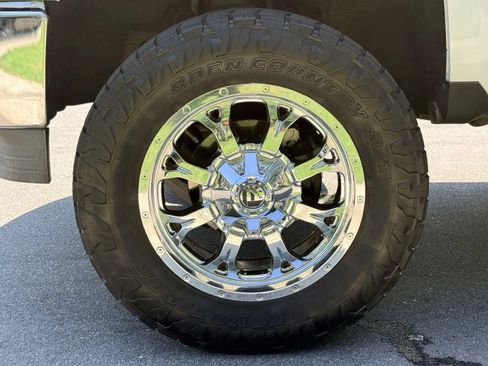 Used 2014 Chevrolet Silverado 1500 LTZ Z71 AWD/4WD image 16