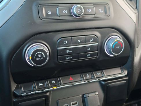 Used 2022 Chevrolet Silverado 1500 W/T w/ WT Value Package image 17