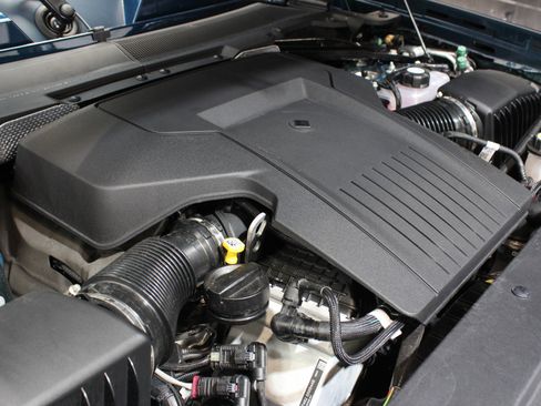 Used 2026 Land Rover Defender 110 OCTA image 28