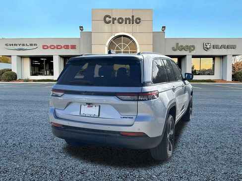 Used 2023 Jeep Grand Cherokee Limited w/ Black Appearance Package image 3